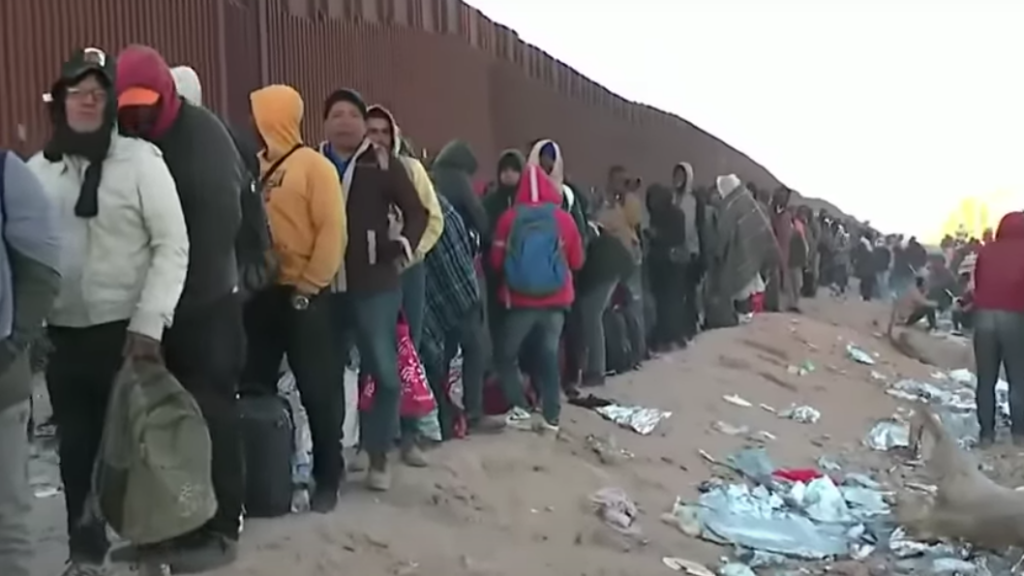 Shocking Images Show Arizona Border Crossing Overrun By Migrants   Screenshot 2023 12 06 8.18.56 AM 1024x576 