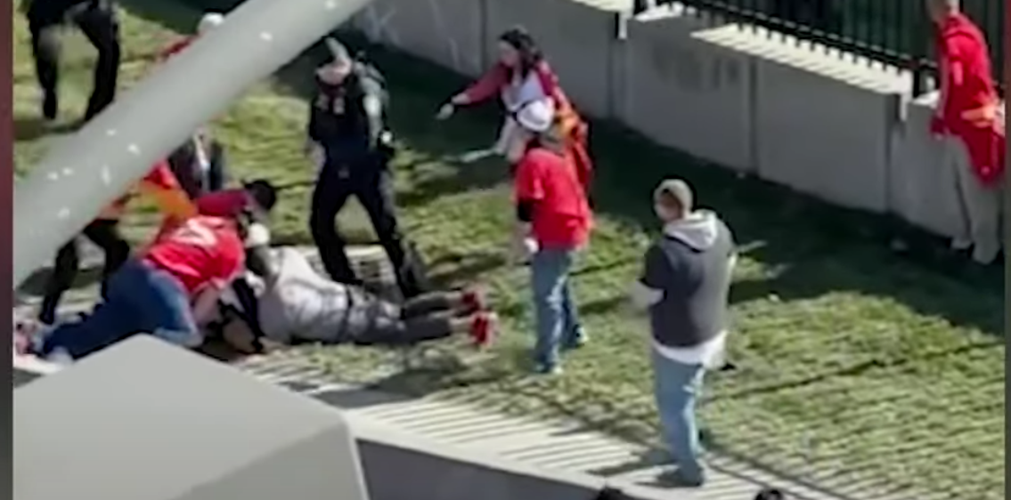 Heroes Tackle Suspected Shooter At Kansas City Chiefs Parade – State of ...